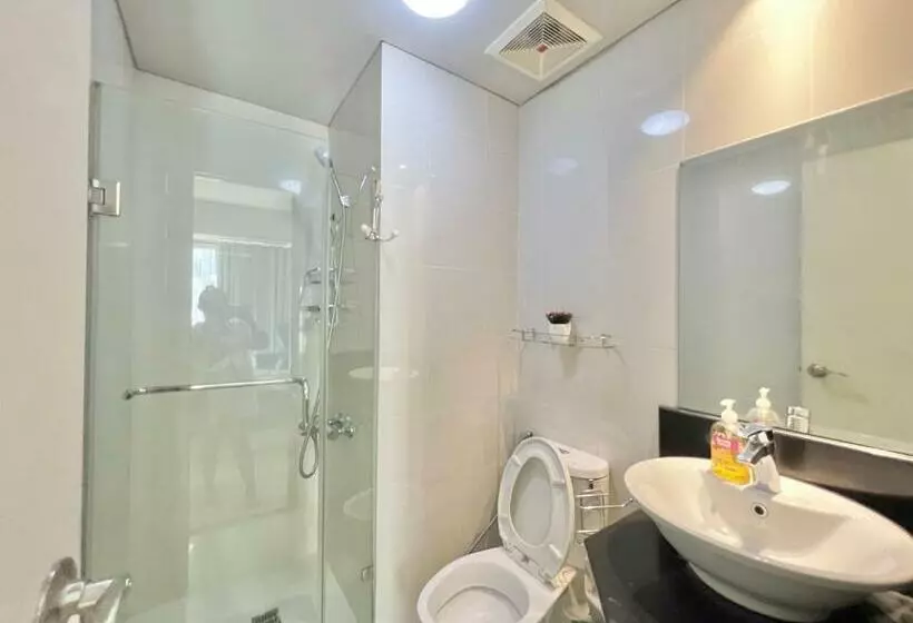 Condo Across Manila Airport Near Resorts World With Wifi