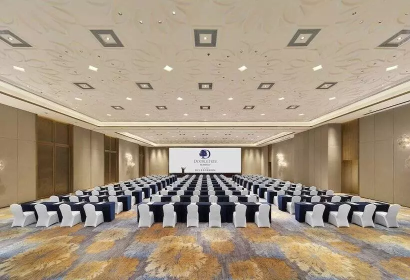 Hotelli Doubletree By Hilton Ya'an