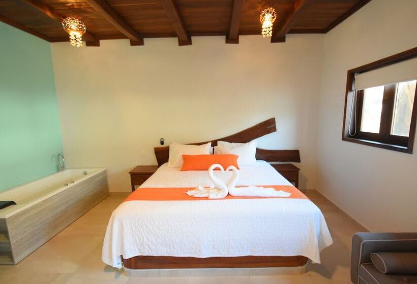 Hotel Hacienda Dos Ojos