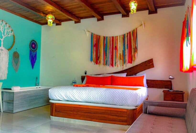 Hotel Hacienda Dos Ojos