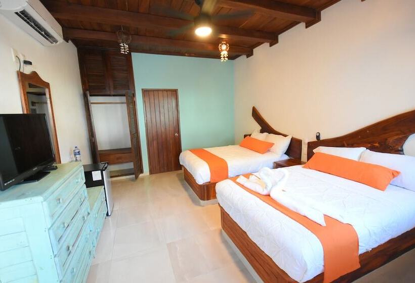 Hotel Hacienda Dos Ojos