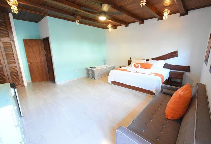 Hotel Hacienda Dos Ojos