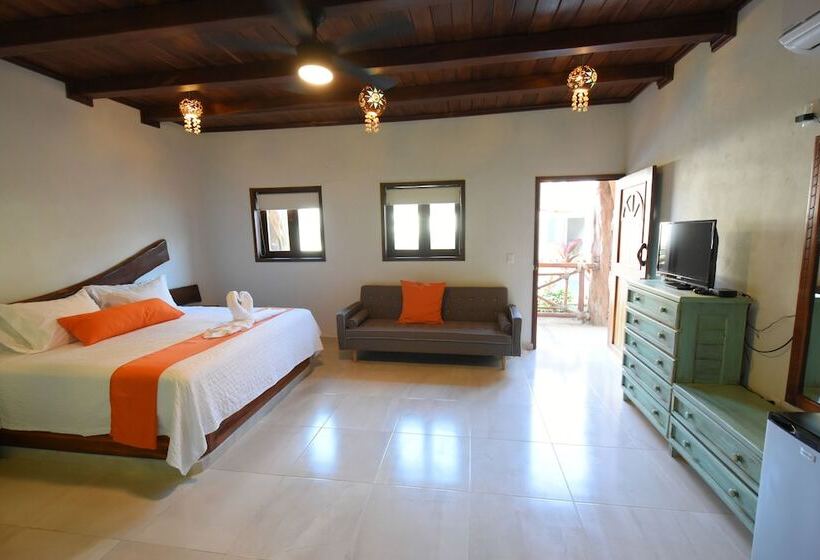 Hotel Hacienda Dos Ojos