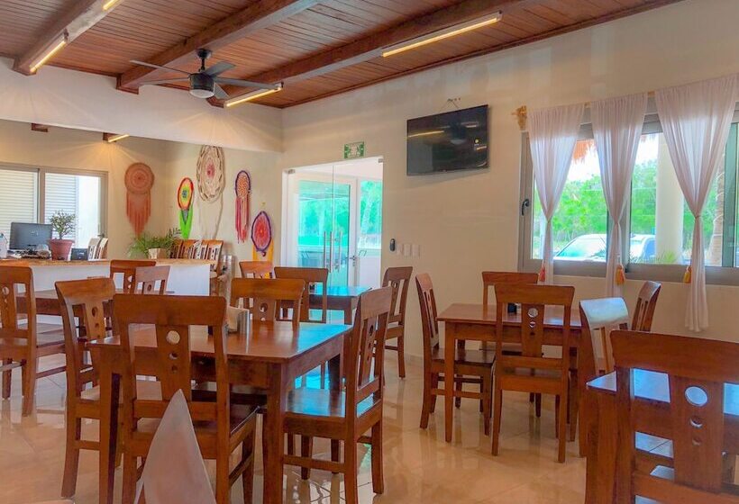 Hotel Hacienda Dos Ojos