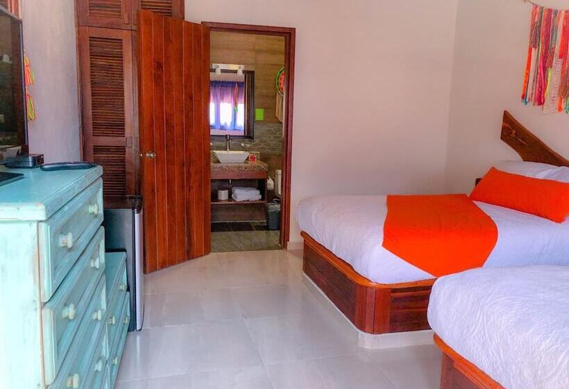 Hotel Hacienda Dos Ojos