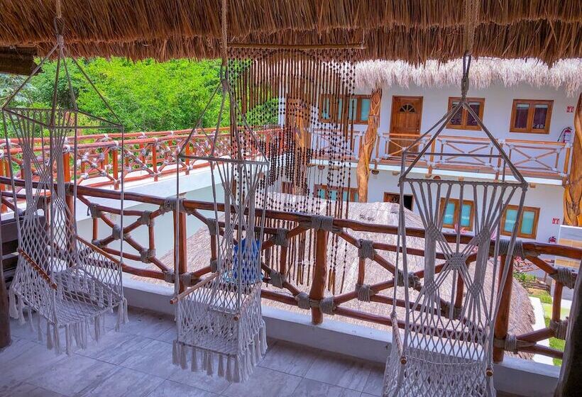 Hotel Hacienda Dos Ojos