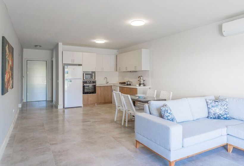 فندق Zef Residence