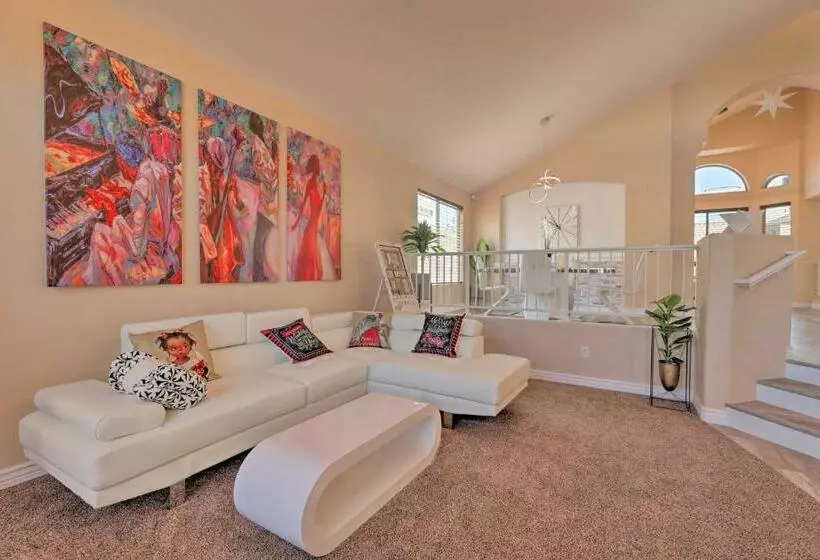 Luxe Gilbert Retreat With Private Pool And Game Room!