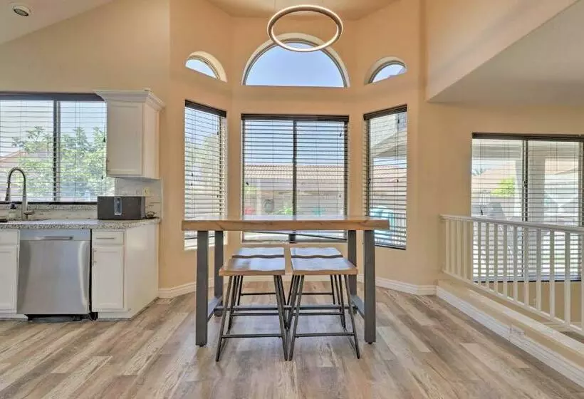 Luxe Gilbert Retreat With Private Pool And Game Room!