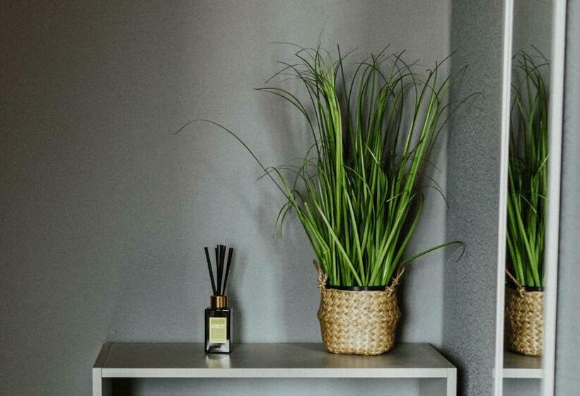 Sea View Apartment 5th Floor