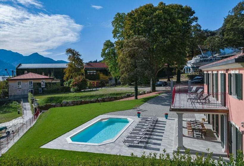 Villa L Angelo Del Lario