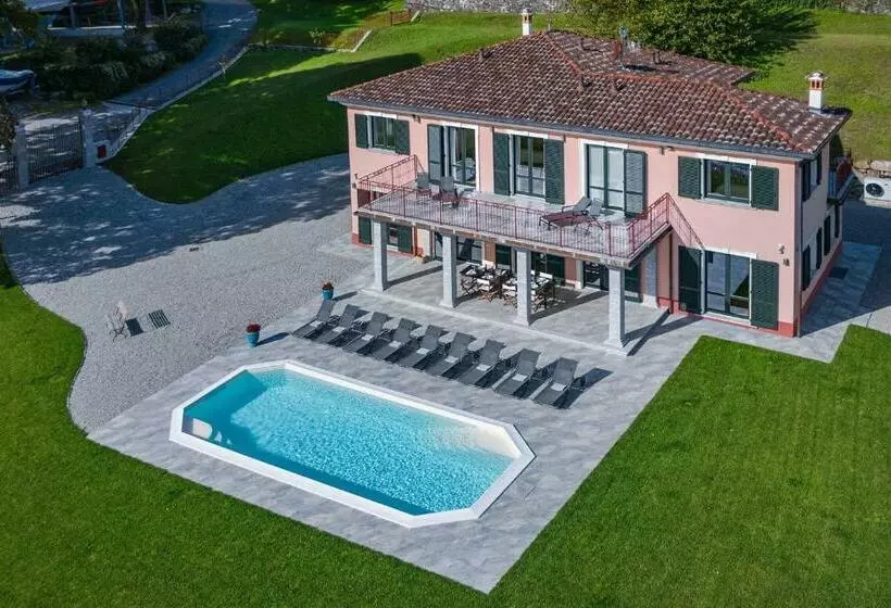 Villa L Angelo Del Lario
