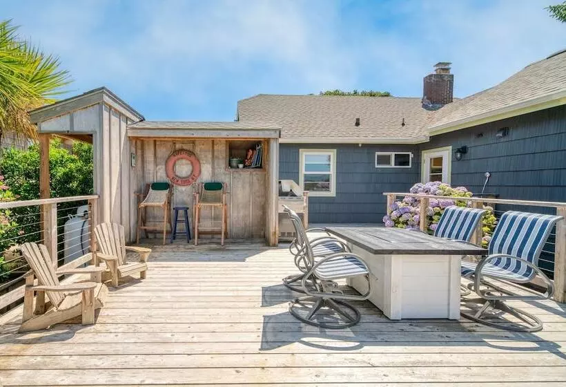 Beach Pines Bungalow By Avantstay Classic Cottage Steps To The Beach W Private Yard