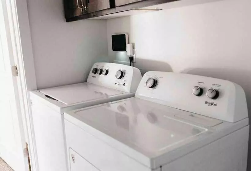 Beautiful New 3 Br 2ba Townhome No Stairs