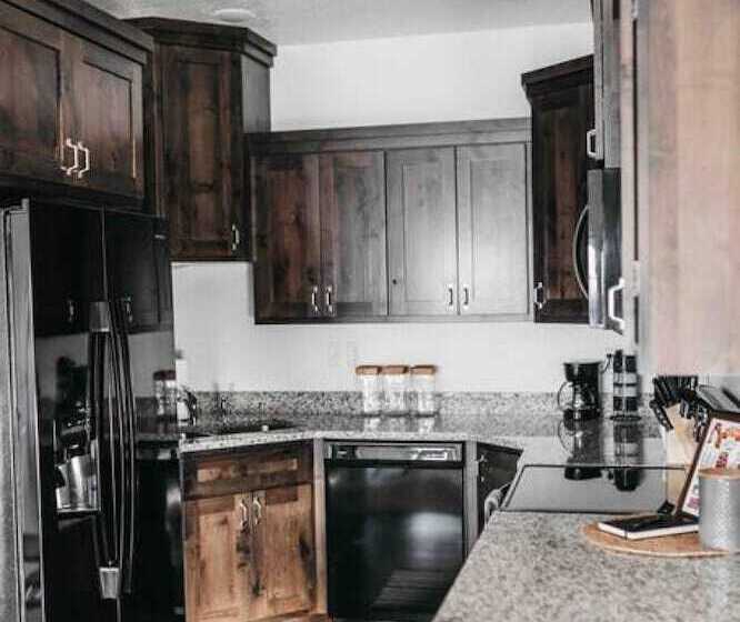 Beautiful New 3 Br 2ba Townhome No Stairs