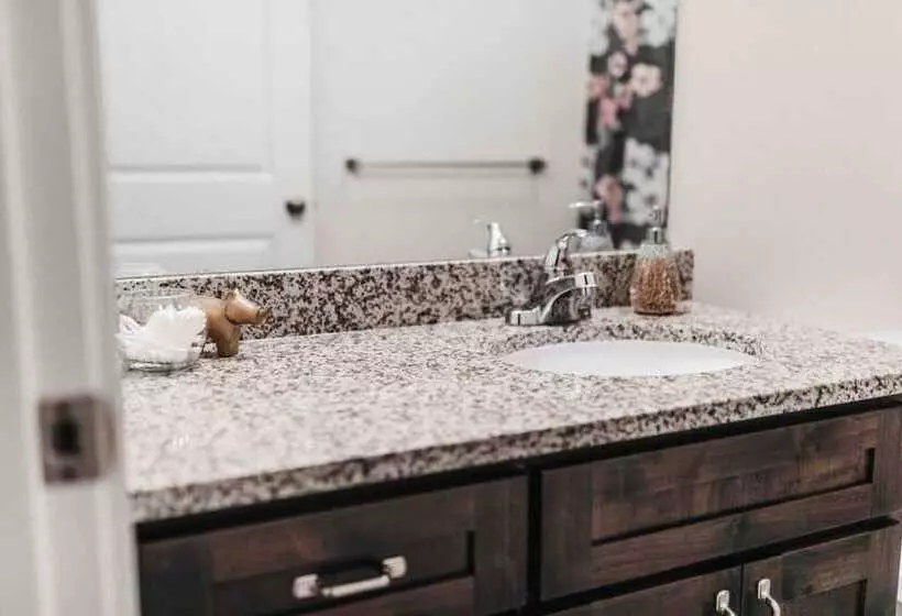 Beautiful New 3 Br 2ba Townhome No Stairs