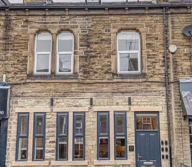 Haworth Heights   An Amazing Aparthotel!