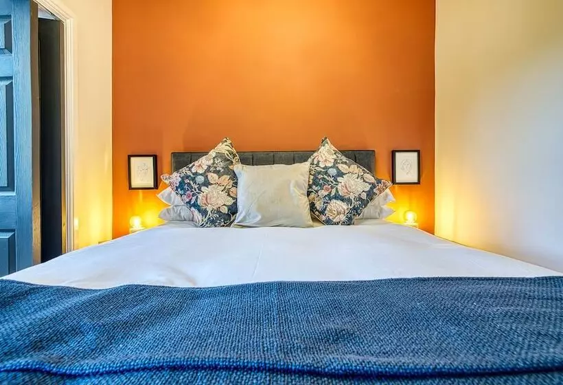 Haworth Heights   An Amazing Aparthotel!