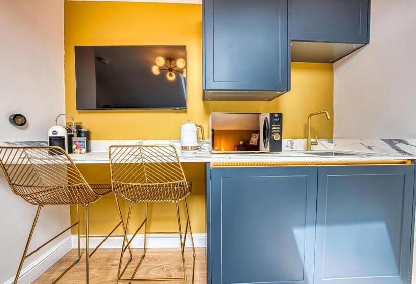 Haworth Heights   An Amazing Aparthotel!