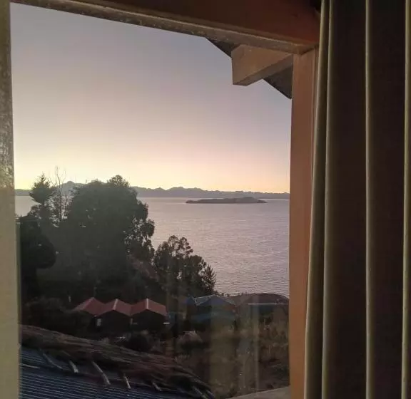هتل Casa De La Luna Isla Del Sol Bolivia
