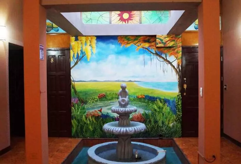 هتل Centro Urbano