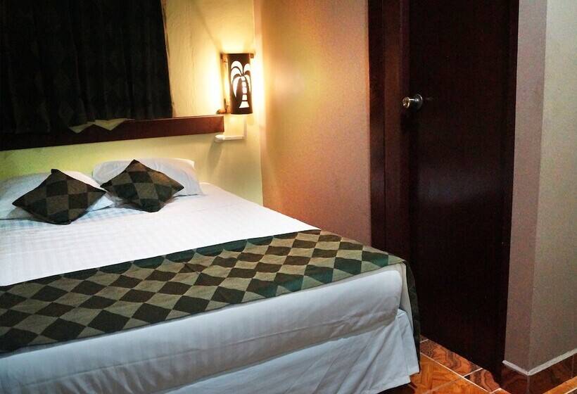 هتل Centro Urbano