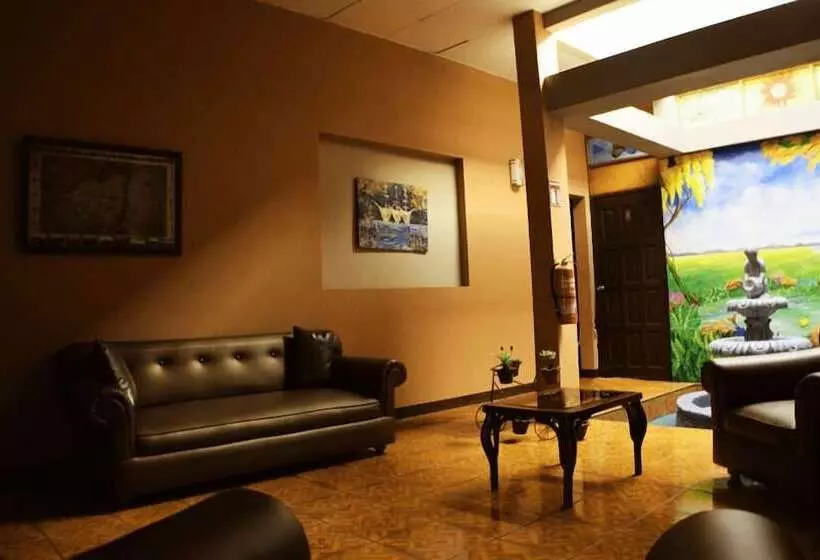 هتل Centro Urbano