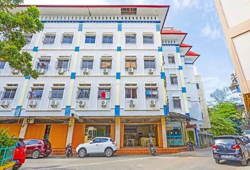 ホテル Collection O 91484 Lai Lai Apartment