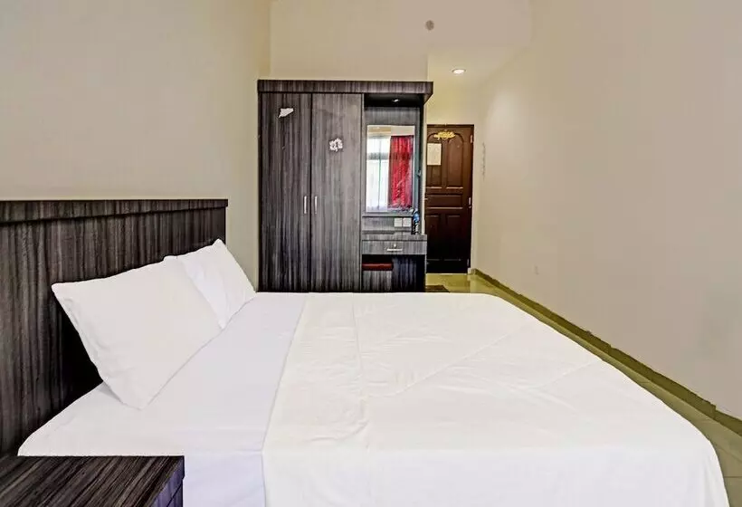 ホテル Collection O 91484 Lai Lai Apartment