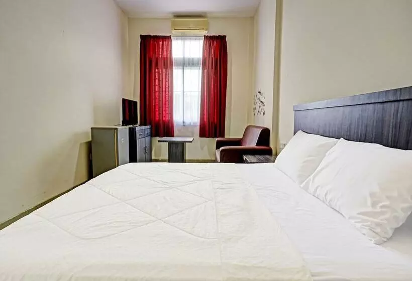 ホテル Collection O 91484 Lai Lai Apartment