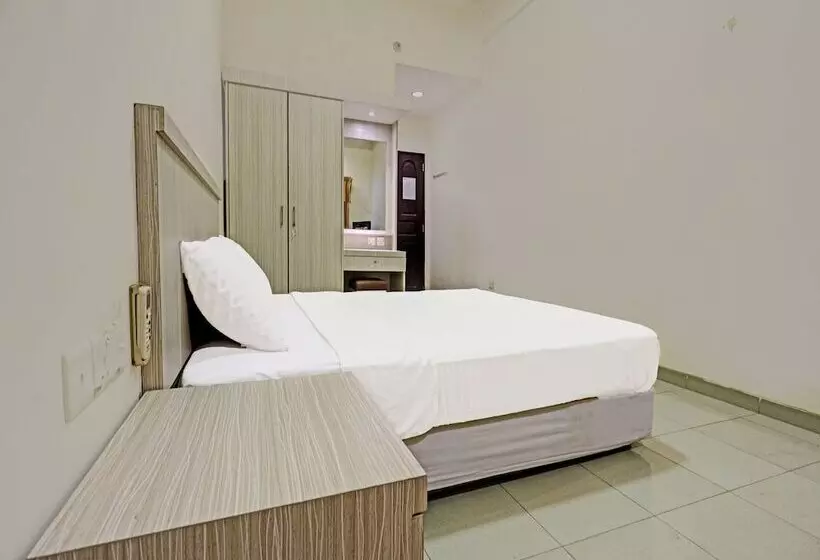 ホテル Collection O 91484 Lai Lai Apartment