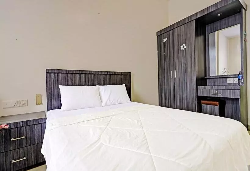 ホテル Collection O 91484 Lai Lai Apartment