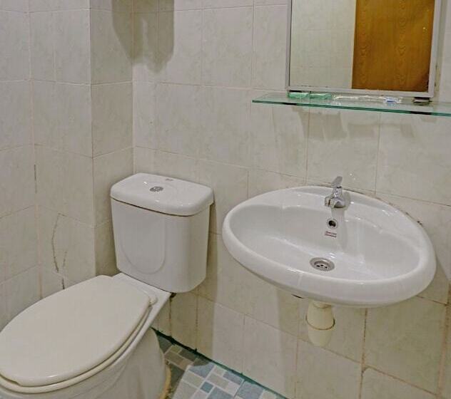 فندق Collection O 91484 Lai Lai Apartment