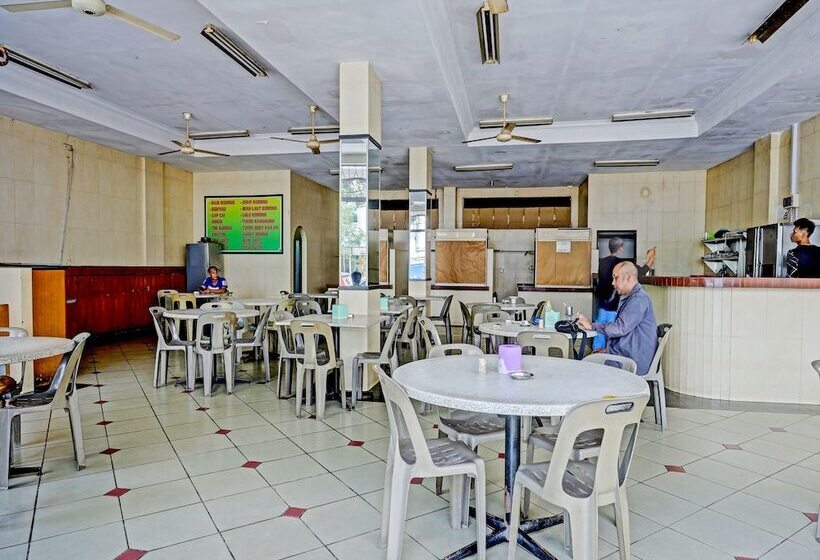 فندق Collection O 91484 Lai Lai Apartment