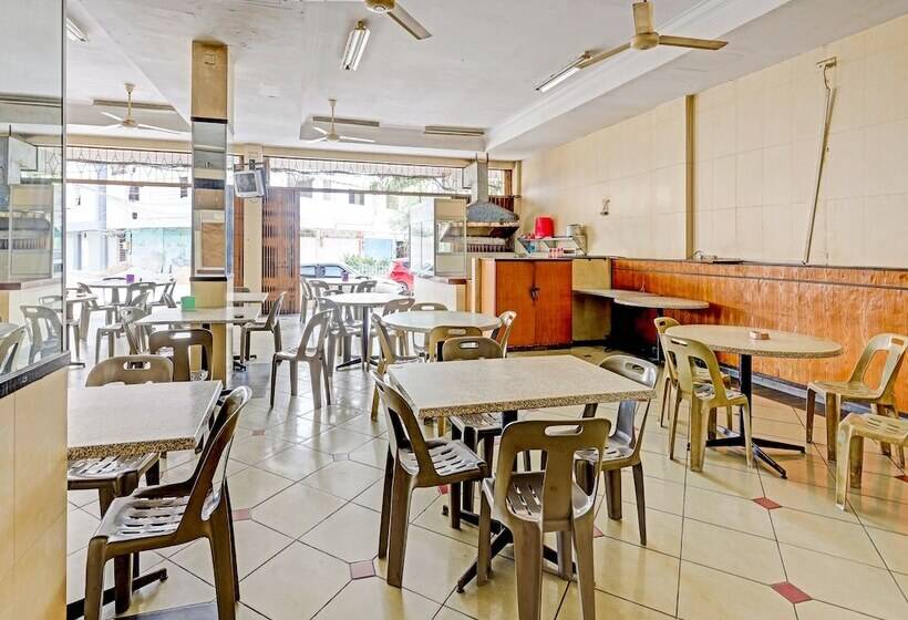 فندق Collection O 91484 Lai Lai Apartment