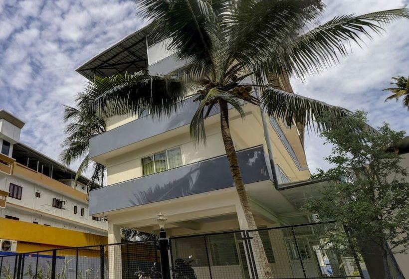 Itsy Hotels Ushodaya Royal Residency