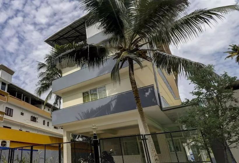 Itsy Hotels Ushodaya Royal Residency