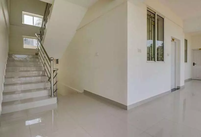 Itsy Hotels Ushodaya Royal Residency