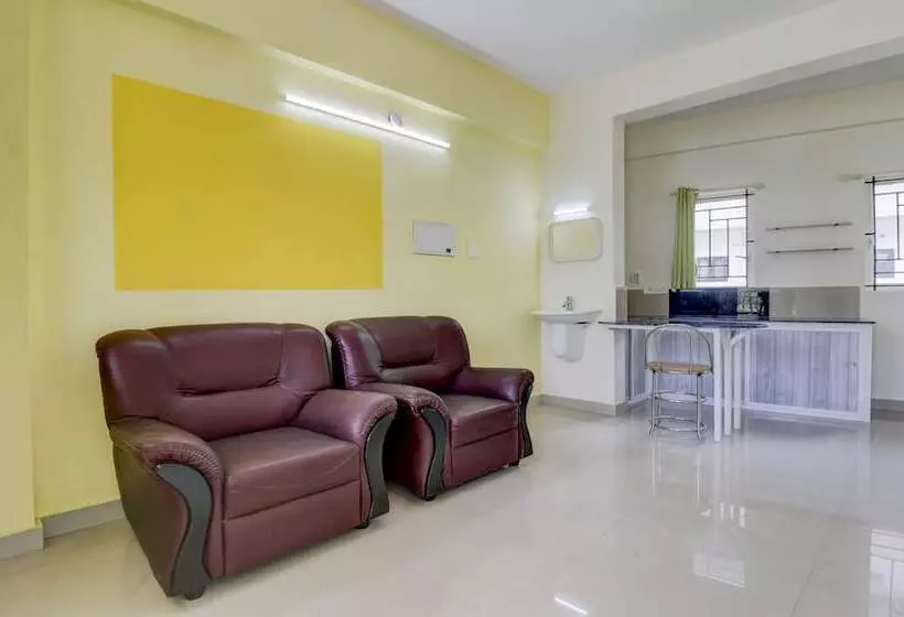 Itsy Hotels Ushodaya Royal Residency