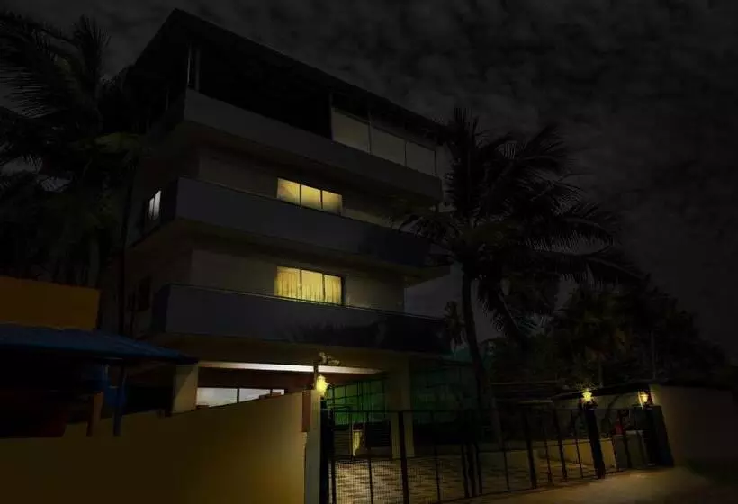 Itsy Hotels Ushodaya Royal Residency