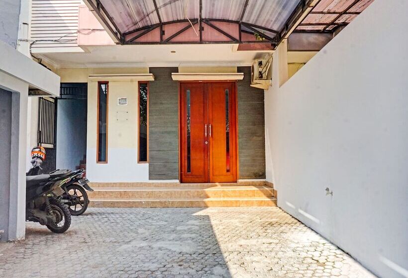 فندق J&b Rooms Tomang Jakarta Mitra Reddoorz