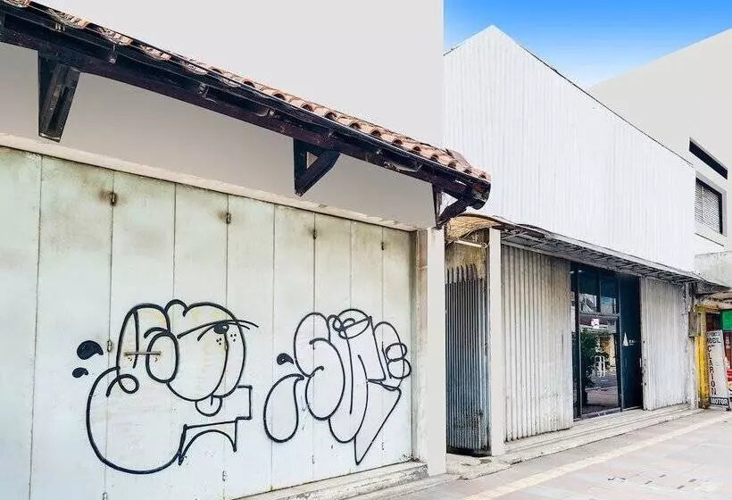 Hotelli Spot On 91546 Dewi Sudirman Homestay