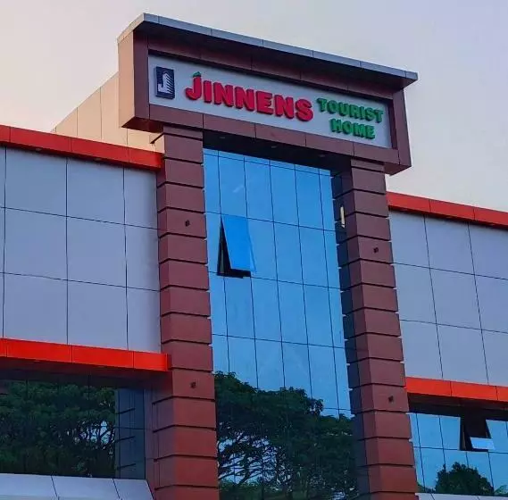 モーテル Jinnens Tourist Home