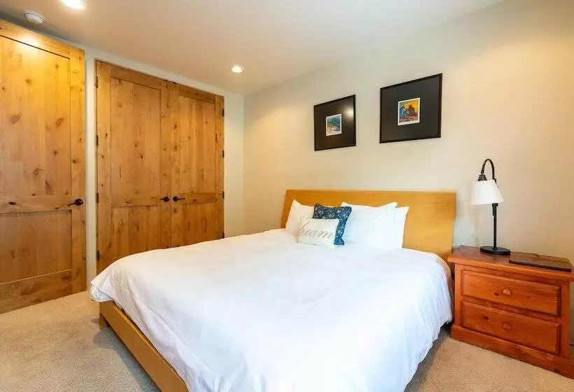 Owl Meadows 24 By Avantstay Walking Distance To Town & Slopes!