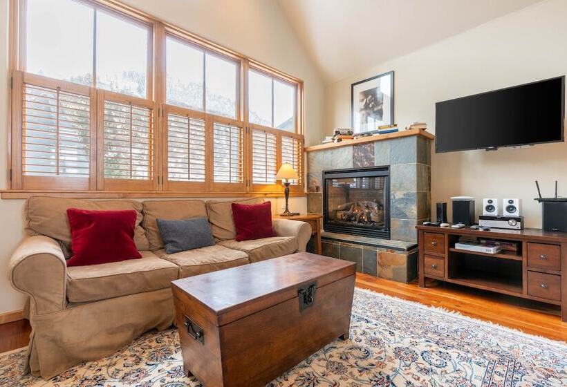 Owl Meadows 24 By Avantstay Walking Distance To Town & Slopes!