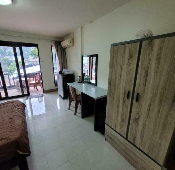 פנסיון Yield Bar And Guesthouse, Ao Nang