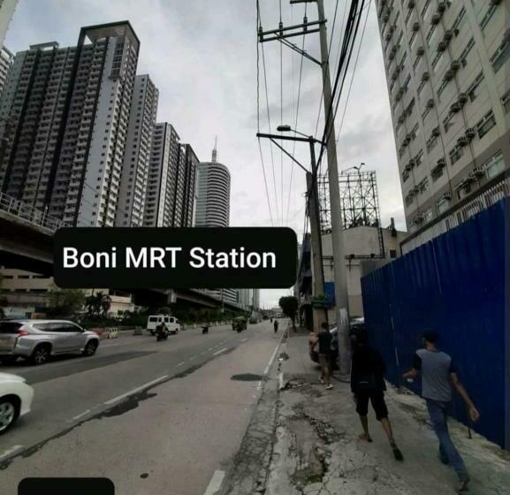 Very Affordable Urban Deca Tower Along Edsa