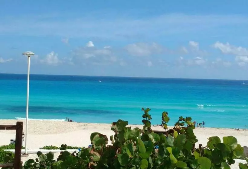 Apartment Ocean Front Cancun