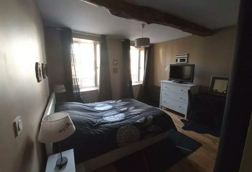 ベッドアンドブレックファースト Chambre Dans Maison Agréable à Cusset