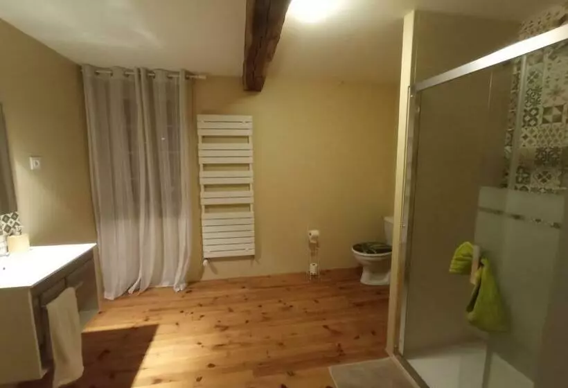 ベッドアンドブレックファースト Chambre Dans Maison Agréable à Cusset